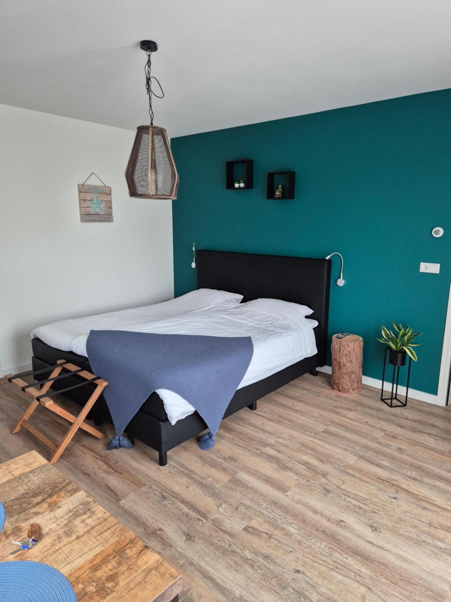 Bed and Breakfast Bnb Westerduinen, De Bollekamer Де-Коог Екстер'єр фото